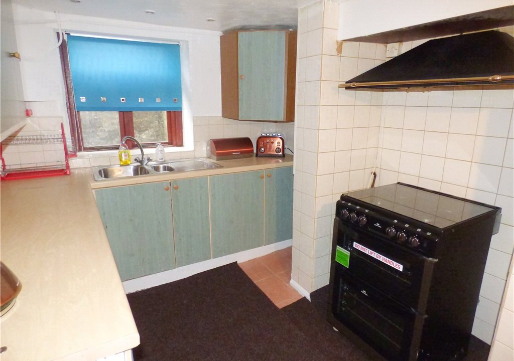 2 bedroom property for sale in Staveley Road, Keighley, West Yorkshire