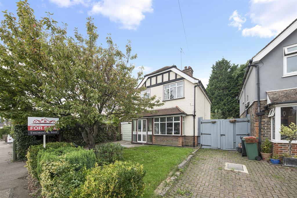 3 bedroom property for sale in Nutfield Road, Merstham, RH1 3EW £450,000