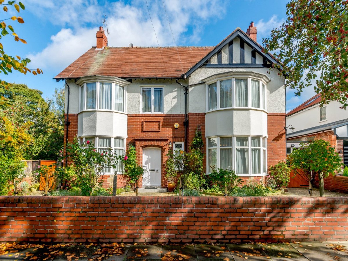 5 bedroom house for sale in North Avenue, Gosforth, Newcastle Upon Tyne, NE3. Rettie & Co.