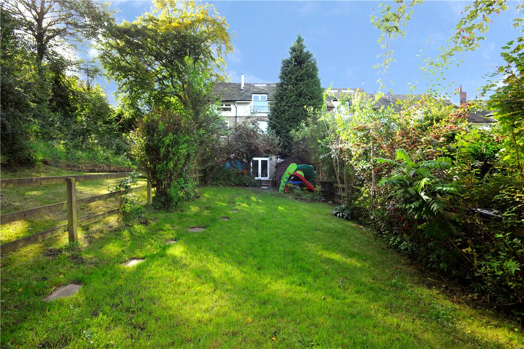 3 bedroom property for sale in Gatehead, Greetland, Halifax, HX4