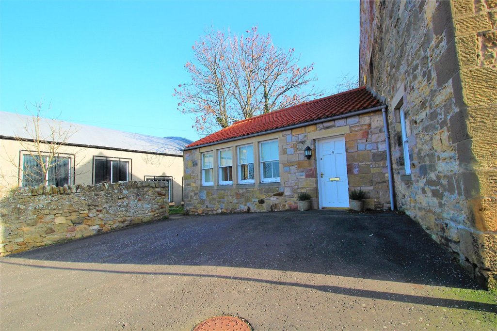 4 bedroom house to let in Hill Road, Pathhead, Midlothian, EH37