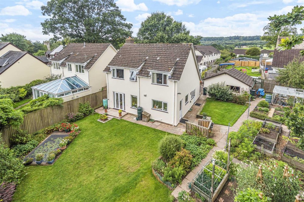 Stags 4 bedroom property for sale in Oak Tree Close, Honiton