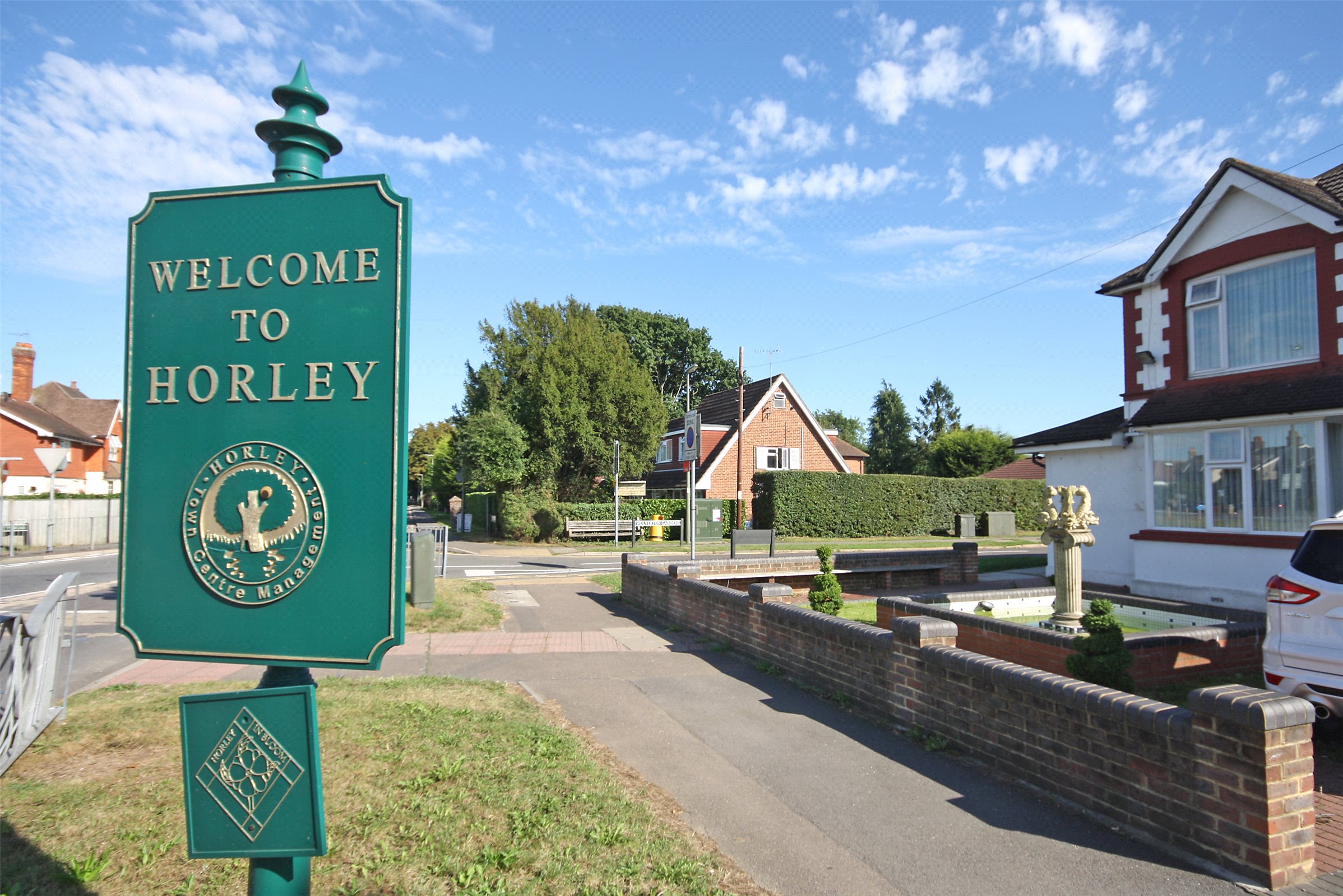 2 bedroom property for sale in Horley, Surrey, RH6 Offers in excess