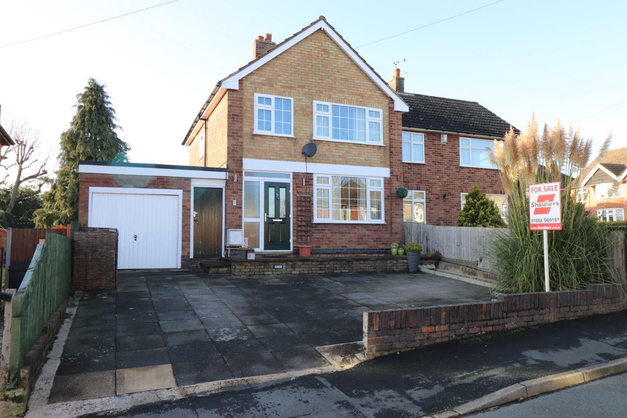 3 bedroom property for sale in Dulverton Road, Melton Mowbray Guide