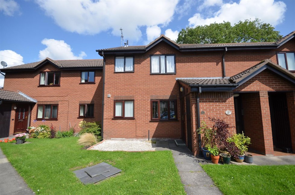 2 bedroom property for sale in Parklands, Rainford, St. Helens £120,000