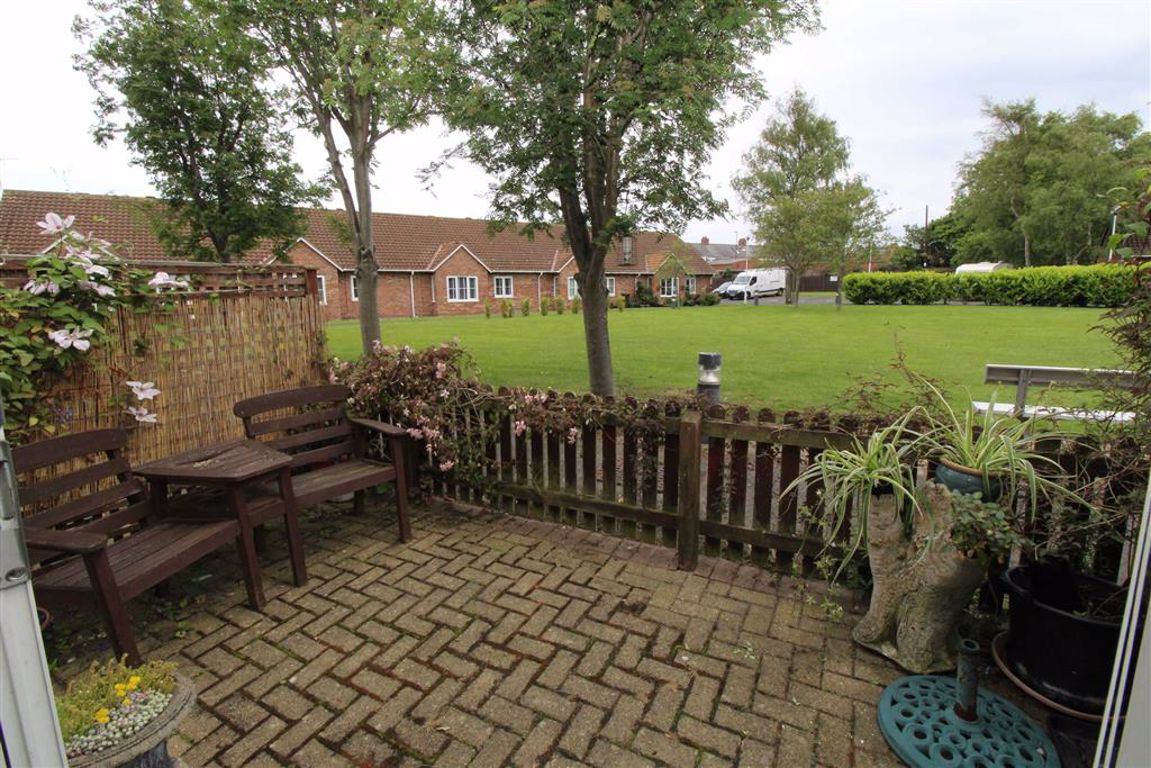 2 bedroom property for sale in Walton Park, North Shields Offers in