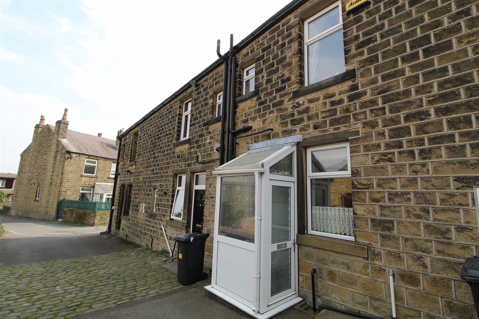 3 bedroom property for sale in Summer Street, Netherton, Huddersfield