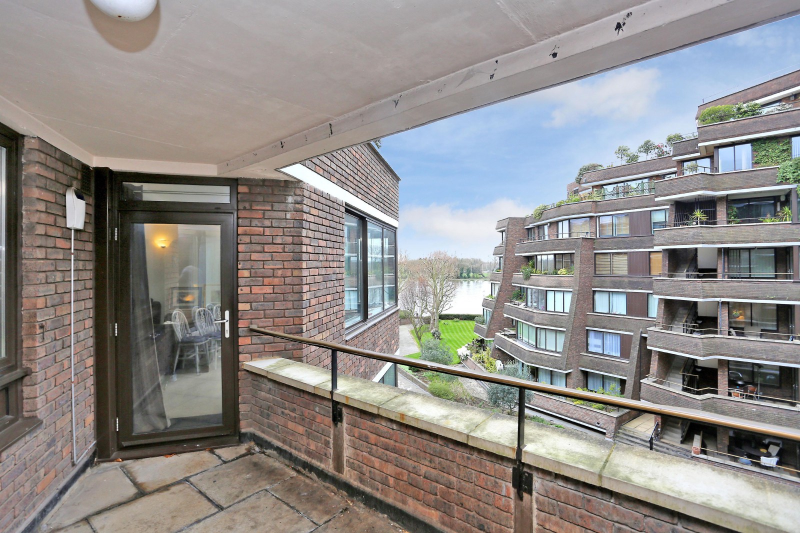 3 bedroom property for sale in River Gardens, Fulham SW6 £1,099,000