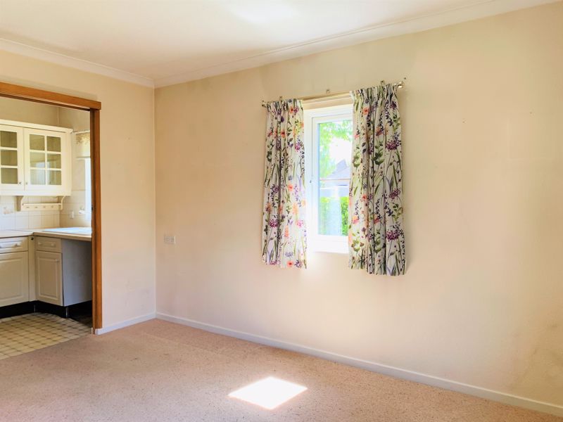 2 bedroom property for sale in Chapman Court, Galmington, Taunton RETIREMENT BUNGALOW OVER 55