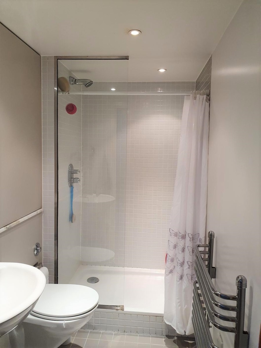 Smart Studio Flat  For Sale  Deals Gateway  SE13 Image 5