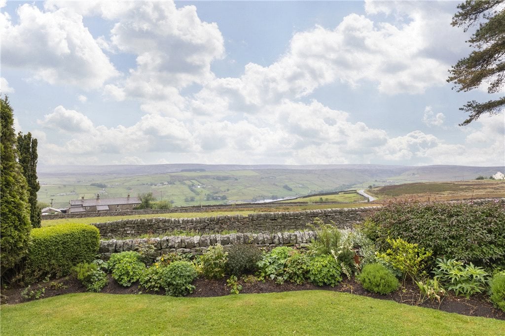 4 bedroom property for sale in Pinewood Lodge, Oldfield, Keighley, BD22