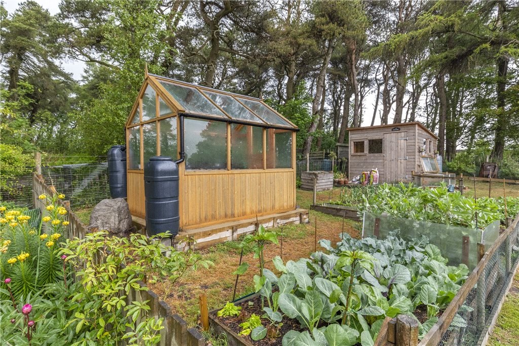 4 bedroom property for sale in Pinewood Lodge, Oldfield, Keighley, BD22