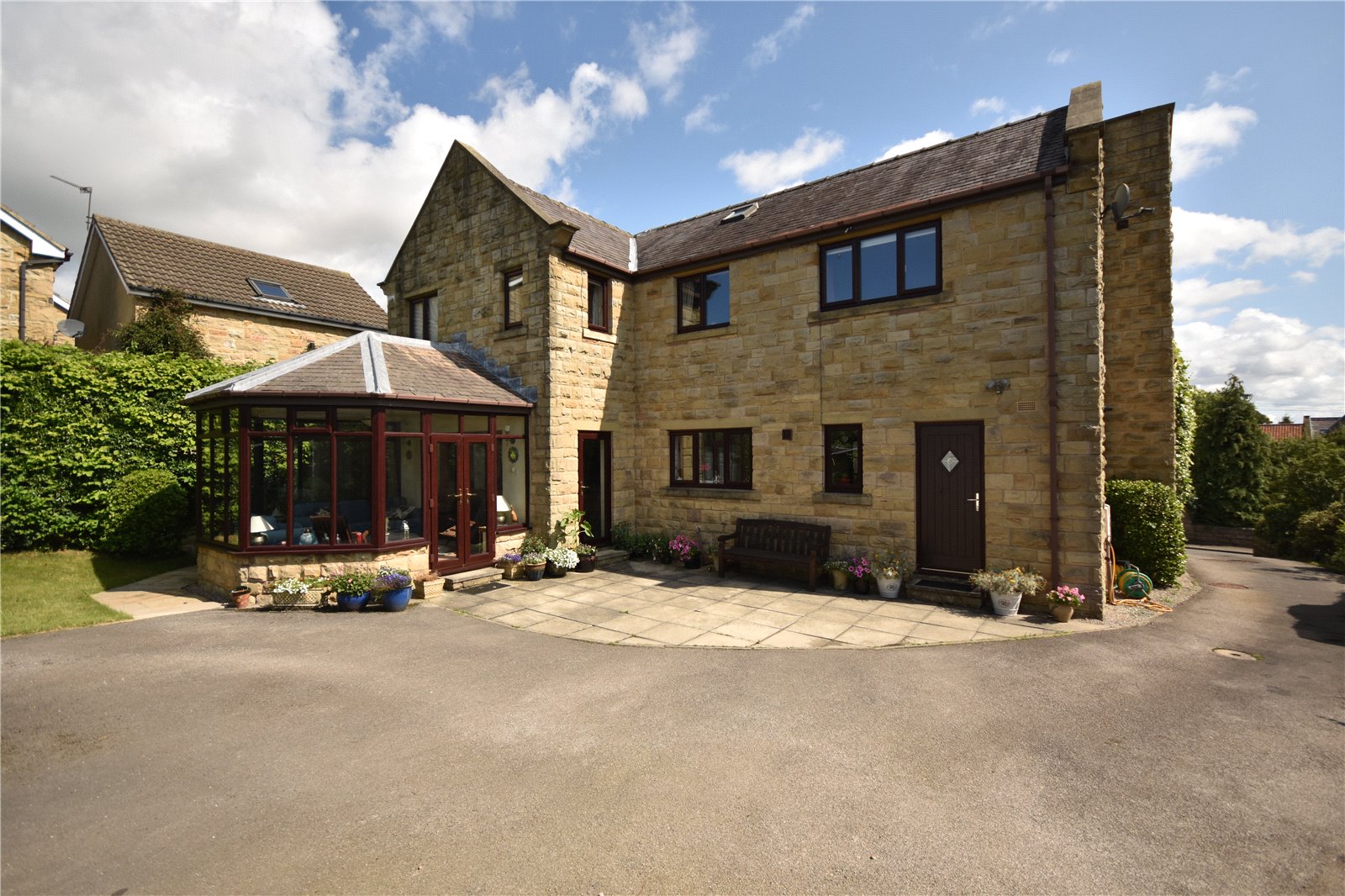 4 bedroom property for sale in Main Street, East Keswick, LS17 Offers