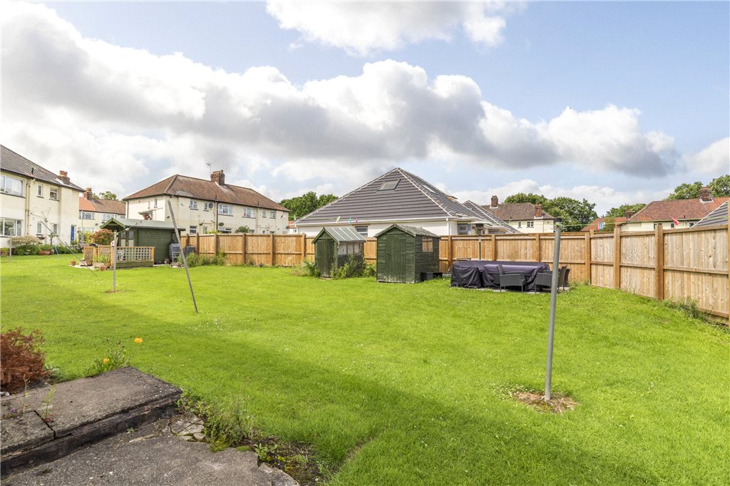 2 bedroom property for sale in New Adel Lane, Leeds, West Yorkshire