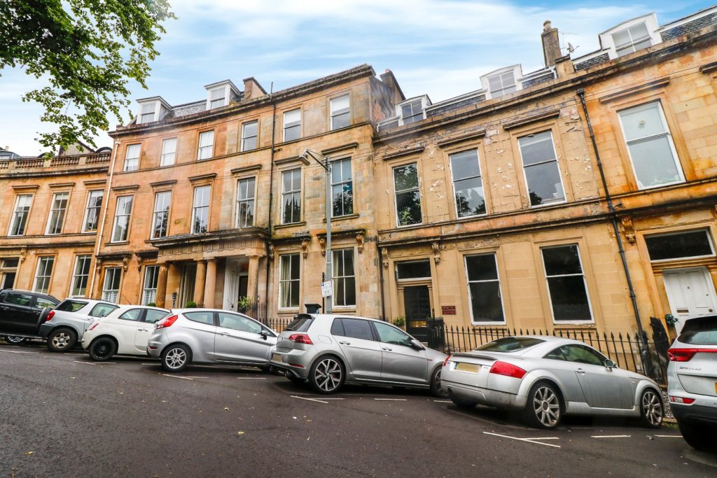 2 bedroom apartment for sale in Lynedoch Crescent, Park, Glasgow, G3