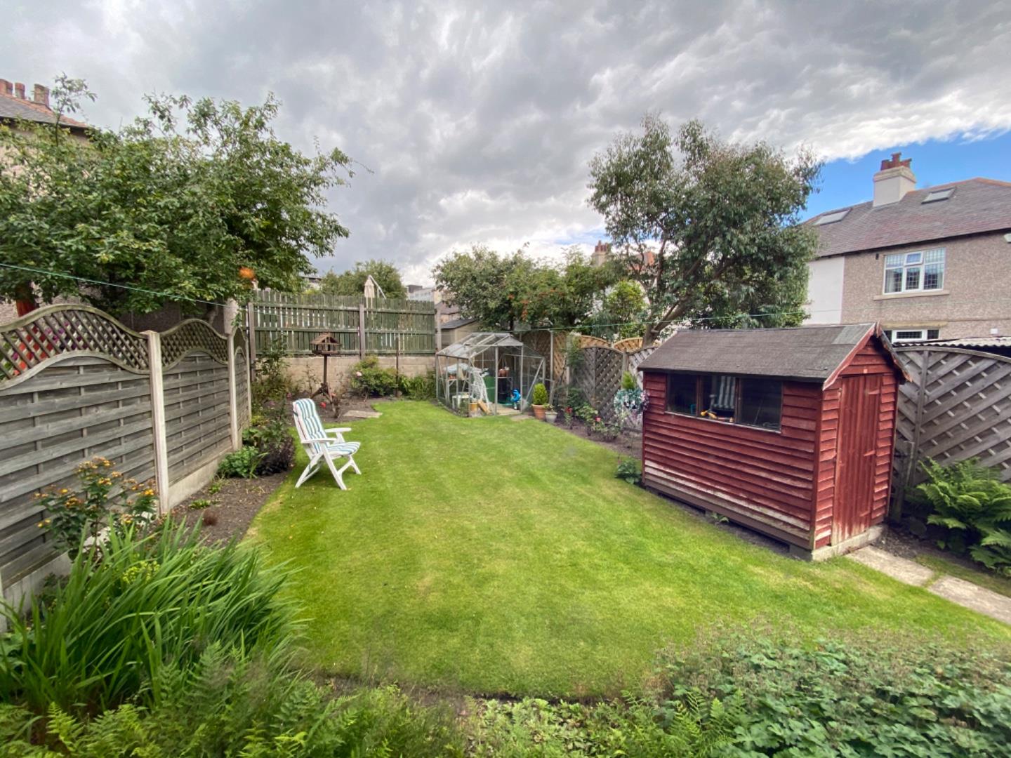 3 bedroom property for sale in Thornhill Avenue, Lindley, Huddersfield Price Guide £210,000