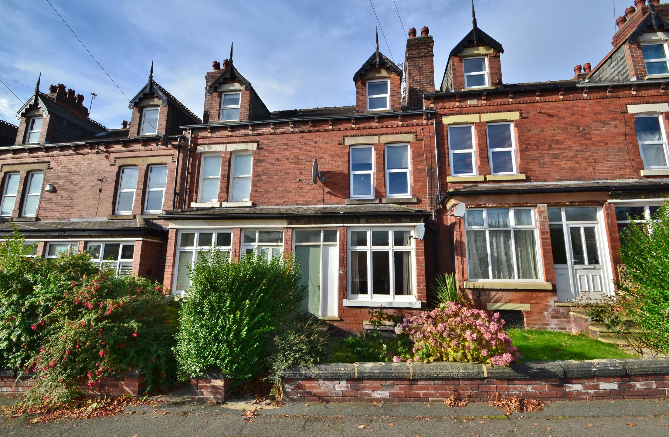 4 bedroom house terraced for sale in Methley Place, Chapel Allerton