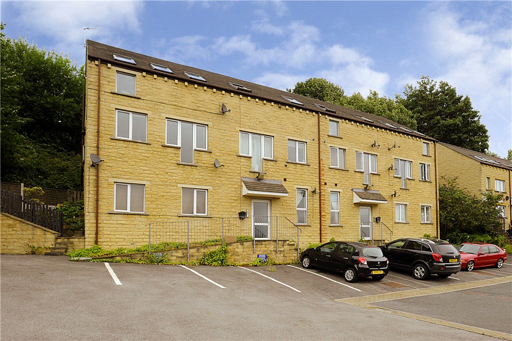 2 bedroom property for sale in High Fields, Wakefield Road, Sowerby