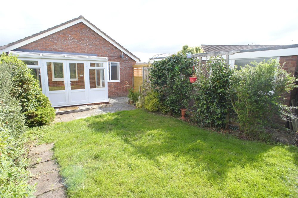 2 bedroom property for sale in Hook Farm Road, Bridgnorth, Shropshire