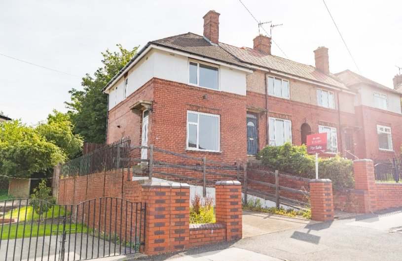 2 bedroom property for sale in Shirecliffe Road, Sheffield, S5 £110,000