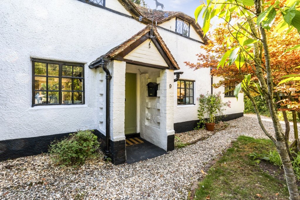 3 bedroom property for sale in Gable Cottage, Sherborne St John, RG24