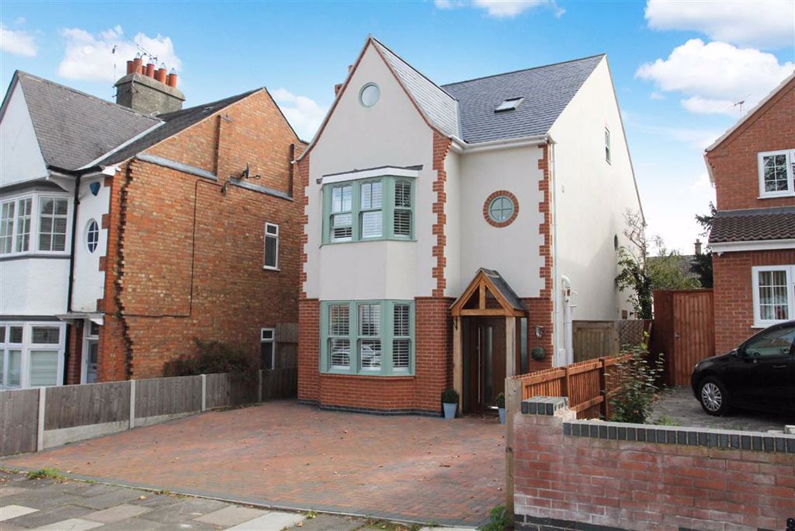 4 bedroom property for sale in Dovedale Road, Stoneygate, Leicester