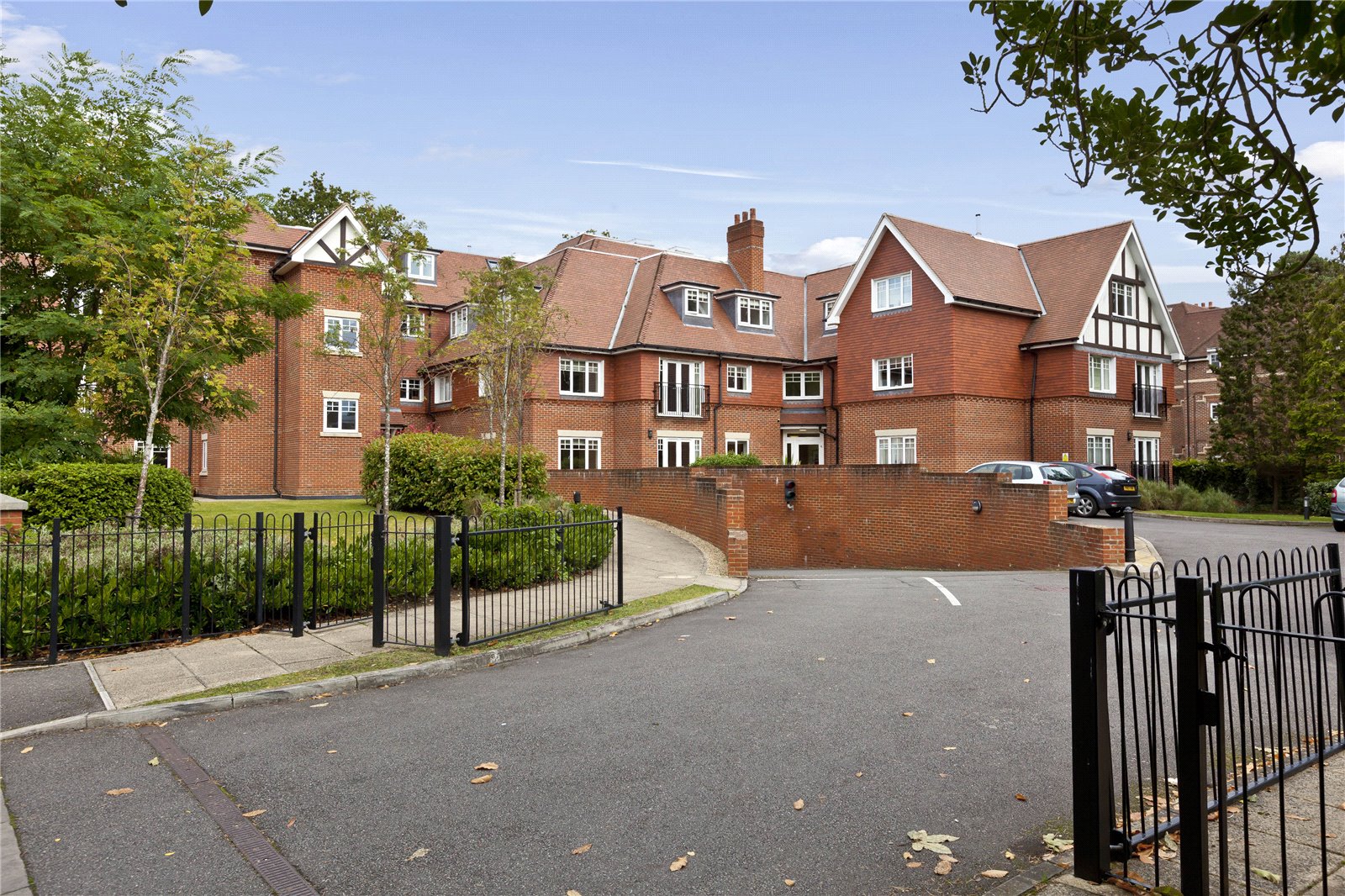 JacksonStops 2 bedroom property for sale in Cleve Place, Bridgewater