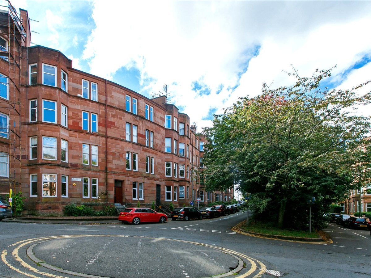 2 bedroom apartment for sale in Bellwood Street, Shawlands, Glasgow