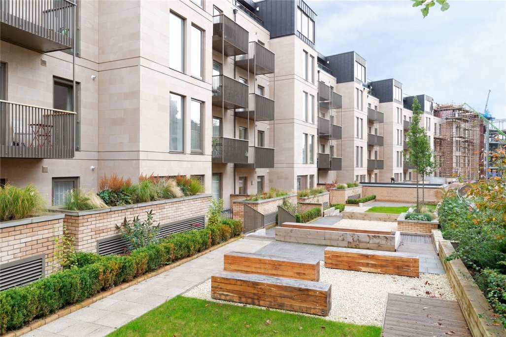 2 bedroom apartment to let in Park Quadrant, Park, Glasgow, G3