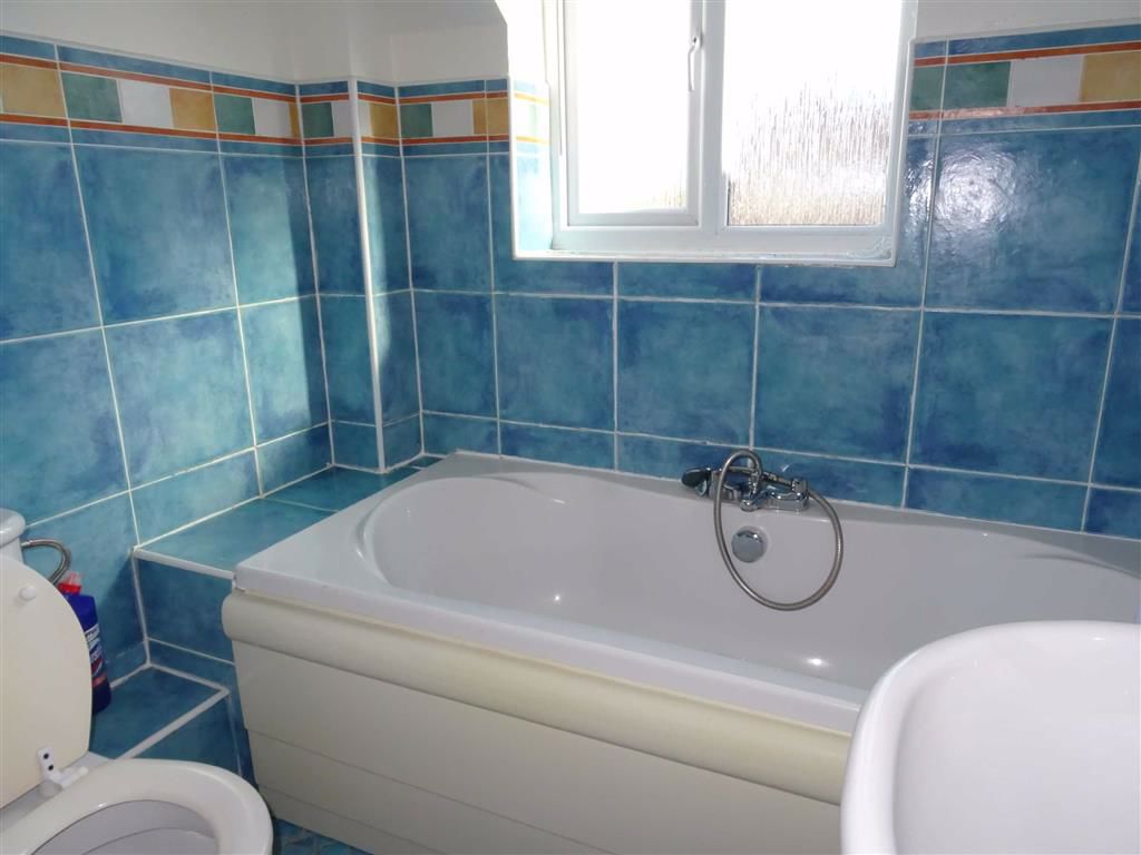 2 bedroom property to let in High Street, Stoke Golding £650 pcm