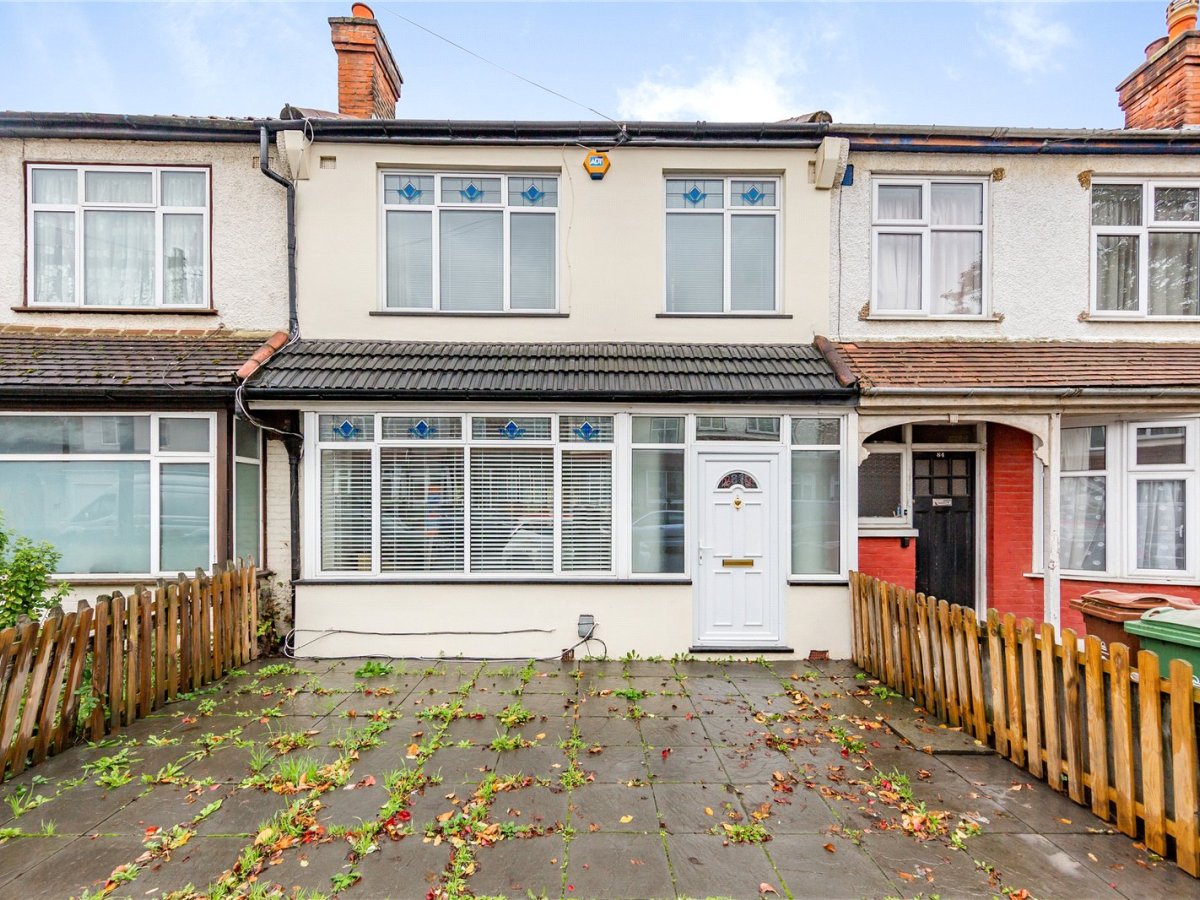 3 bedroom property for sale in Templeton Avenue, Chingford, E4 £