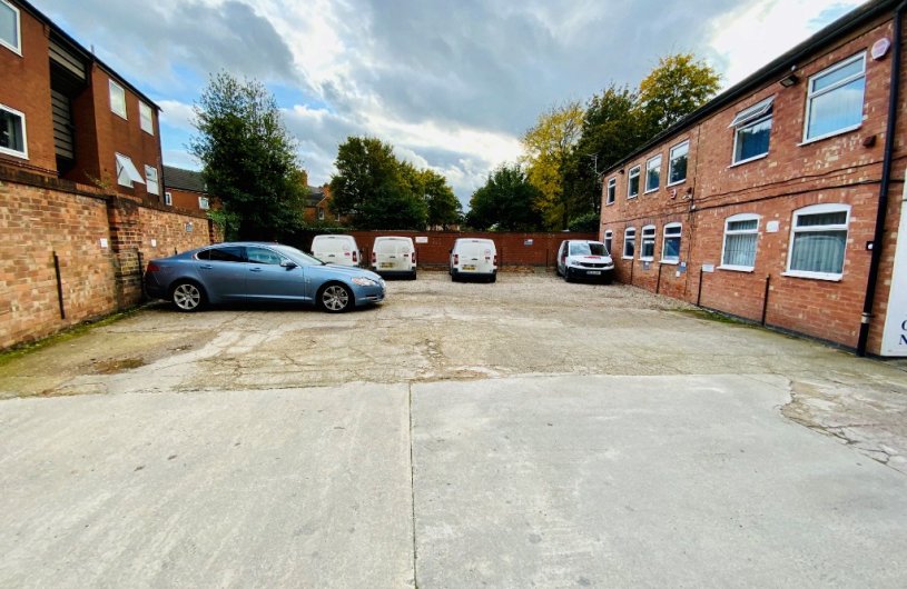 property to let in Ashby Road, Loughborough, LE11 £2500 pcm