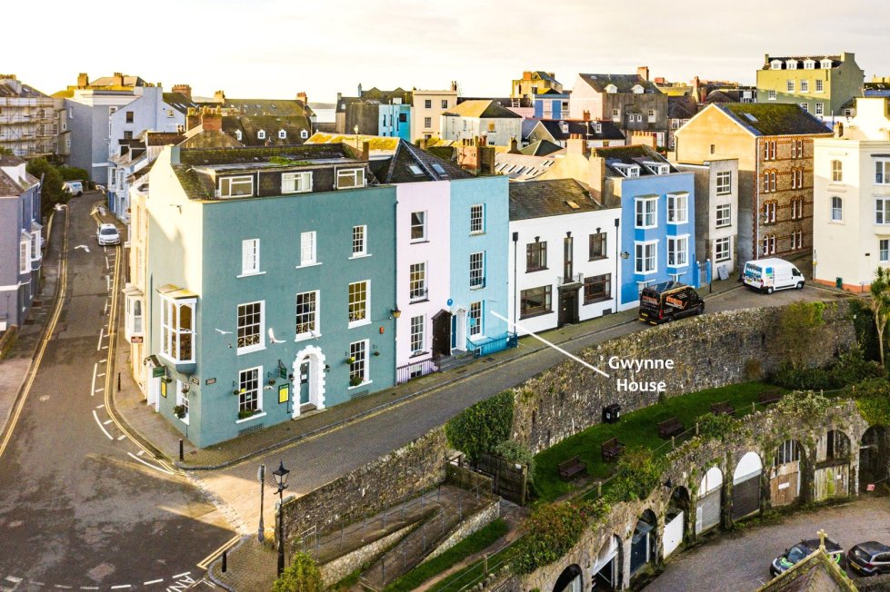 6 bedroom property for sale in Bridge Street, Tenby, Pembrokeshire