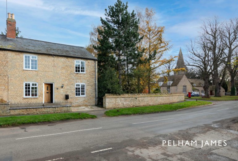 4 bedroom property for sale in Tallington Road, Bainton Guide price £