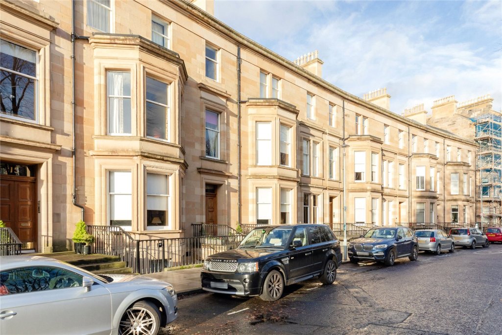 3 bedroom apartment to let in Rothesay Terrace, Edinburgh, Midlothian