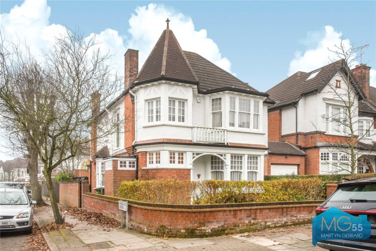 4 bedroom property for sale in Park Crescent, Finchley Central, London, N3 £1,250,000