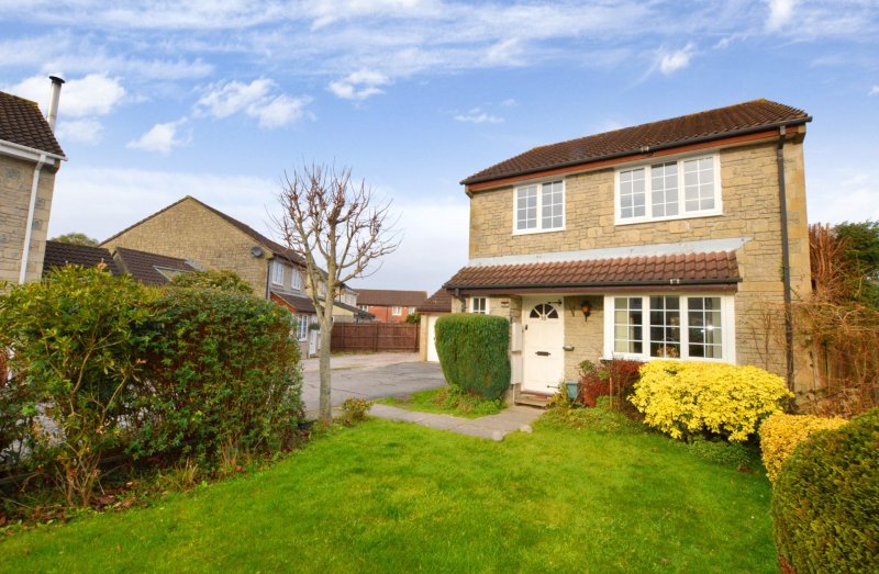 4 bedroom property for sale in Forbes Close, Heathfield, Newton Abbot, TQ12 Guide price £235,000