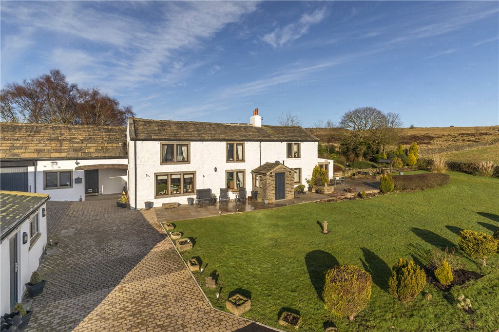 4 bedroom property for sale in Upper Marsh Lane, Oxenhope, Keighley
