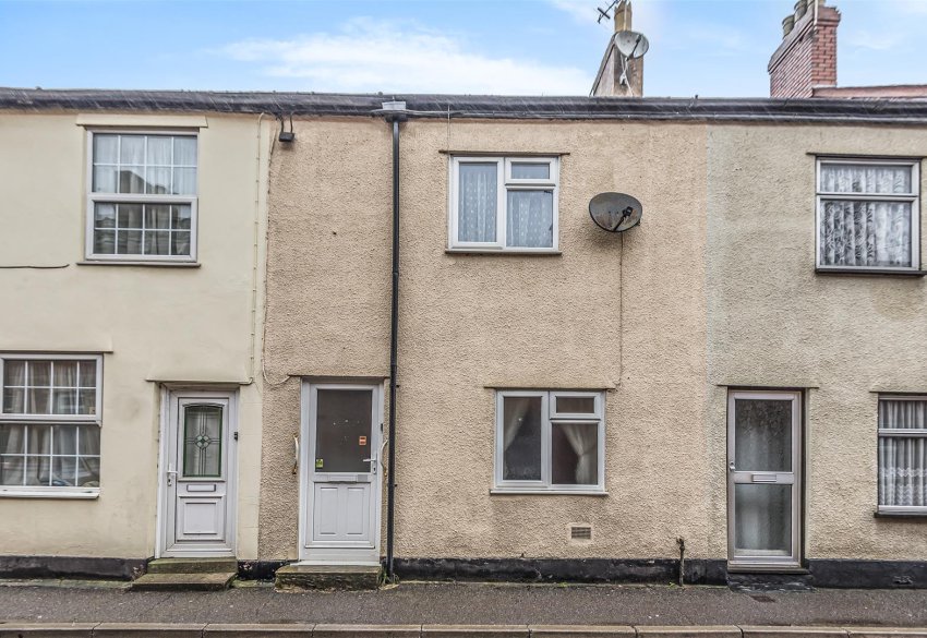 Stags 2 bedroom property for sale in Chapel Street, Tiverton