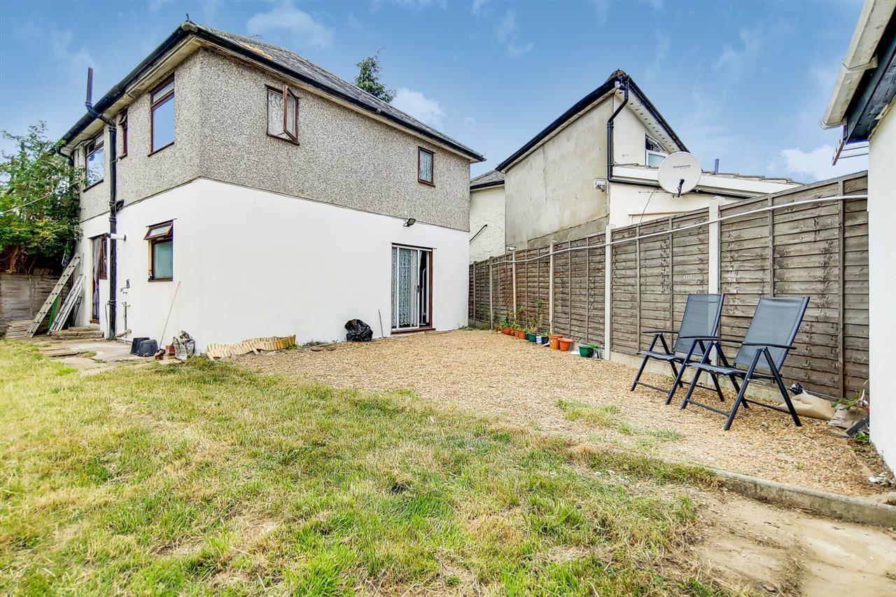 Seton Gardens, Essex Image 11