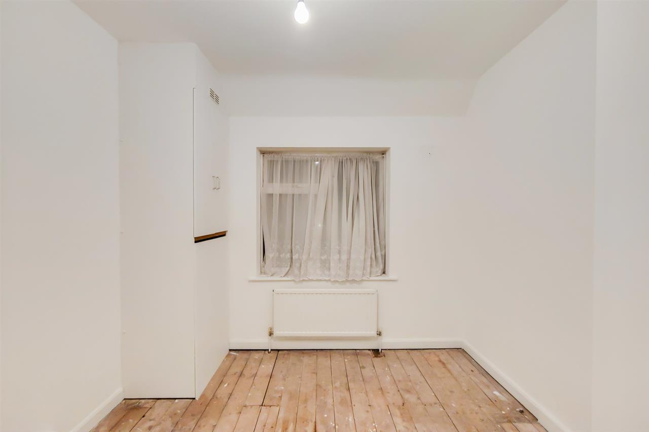 3 bedroom property for sale in Neasham Road, Dagenham £335,000