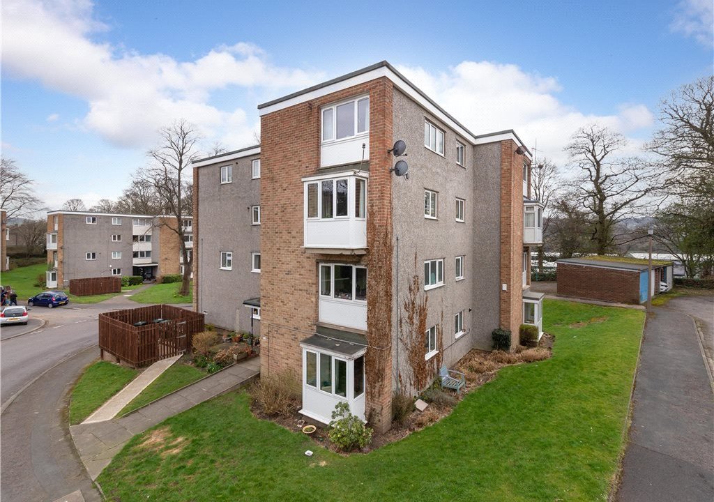 2 bedroom property for sale in Hoyle Court Road, Baildon, BD17 Guide price £99,950