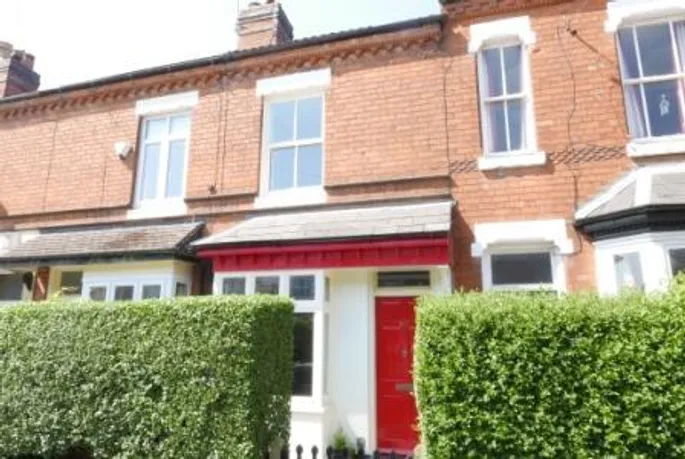 Property carousel image 1