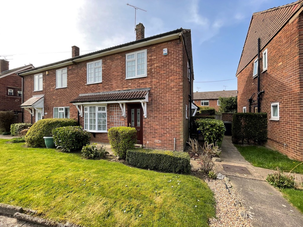 3 bedroom property for sale in Lupton Road, Sheffield Offers in the