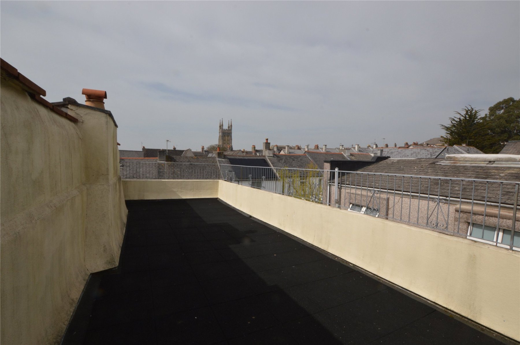 5 bedroom property for sale in Clifton Street, North Hill, Plymouth