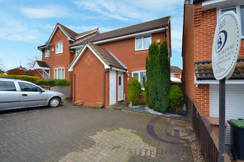 2 bedroom property for sale in Batkin Close, Chell Heath, StokeOn