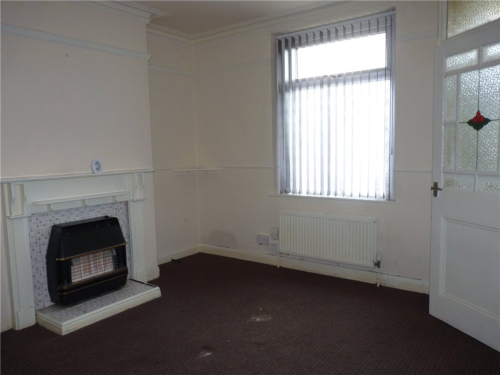 2 bedroom property for sale in Upper Calton Street, Keighley, BD21 £