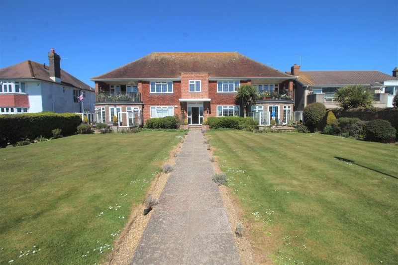 2 bedroom property for sale in Cowdray Court, Marine Drive, Goring By