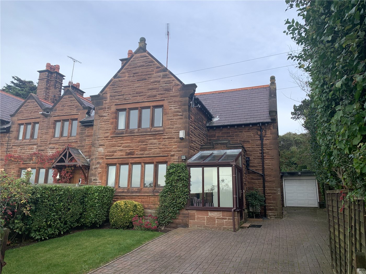 3 bedroom property to let in Dawpool Cottages, Caldy, Wirral, CH48 £1195 pcm