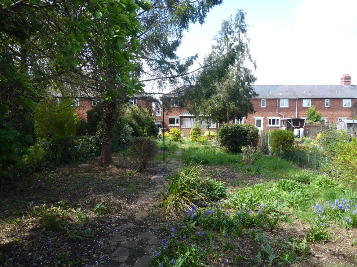 3 bedroom property for sale in Grange Road,Banbury,OX16 9AS £249,950